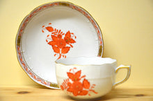 Charger l'image dans la galerie, Herend Apponyi orange Chinese Bouquet Teetasse mit Untere
