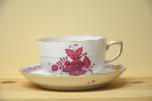 Charger l'image dans la galerie, Herend Apponyi purpur Teetasse mit Untere