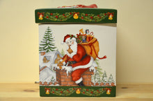 Lade das Bild in den Galerie-Viewer, Villeroy & Boch Christmas Toys Geschenkpaket eckig-groß ( Spieluhr) St. Claus NEU