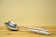 Charger l'image dans la galerie, Easy Life Garden Dreams Salatbesteck mit dekoriertem Griff NEU
