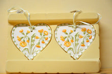 Lade das Bild in den Galerie-Viewer, Villeroy & Boch Farmers Ornament Herz  Primel 2-teilig  NEU