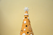 Lade das Bild in den Galerie-Viewer, Villeroy & Boch Winter Bakery Decoration Lebkuchenbaum groß NEU