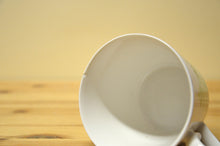 Charger l'image dans la galerie, Villeroy & Boch Althea Nova Jumbo/Frühstückstasse mit kleinem Defekt