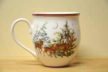 Charger l'image dans la galerie, Villeroy & Boch Toys Delight Becher mit Henkel Santa und Reh NEU