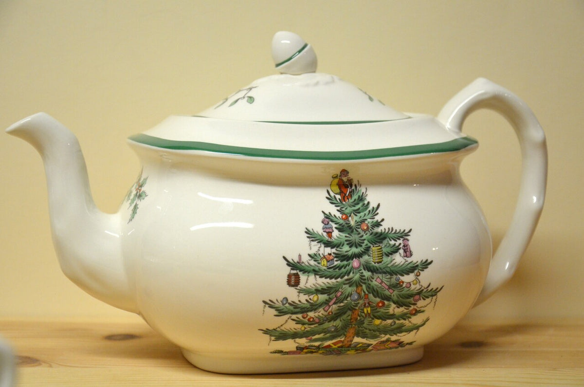 Spode Christmas Tree Teapot – Porzellanland - Main Image