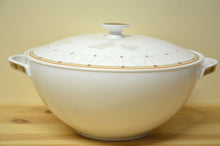 Lade das Bild in den Galerie-Viewer, Villeroy & Boch Arden lane Terrine NEU