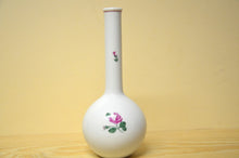 Charger l&#39;image dans la galerie, Augarten Vieux vase rose viennois
