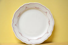 Load image into Gallery viewer, Hutschenreuther Mainau breakfast plate
