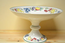 Load image into Gallery viewer, Villeroy &amp; Boch Melina bowl on foot
