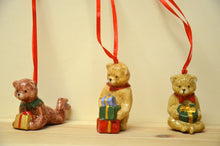 Load image into Gallery viewer, Villeroy &amp; Boch Nostalgic Ornaments Teddy  3 teilig NEU

