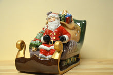 Load image into Gallery viewer, Villeroy &amp; Boch Christmas Toys N.Express Sleigh NEW
