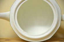 Load image into Gallery viewer, Villeroy &amp; Boch Orangery Lidded Bowl
