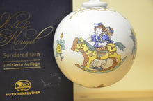 Lade das Bild in den Galerie-Viewer, Hutschenreuther Weihnachtskugel XXL  Limited Edition Dekor Schaukelpferd NEU
