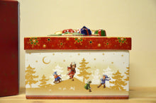 Lade das Bild in den Galerie-Viewer, Villeroy &amp; Boch Christmas Toys Geschenkpaket mittel eckig NEU
