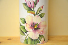 Load image into Gallery viewer, Villeroy &amp; Boch Quinsai Garden Vase NEW
