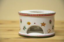 Load image into Gallery viewer, Villeroy &amp; Boch Winter Bakery Delight teapot warmer small NEW
