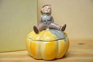 Villeroy &amp; Boch Jardin des Delices Dwarf on Pumpkin Tin NEW