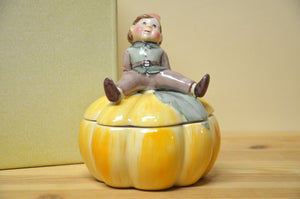 Villeroy &amp; Boch Jardin des Delices Dwarf on Pumpkin Tin NEW