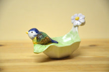 Lade das Bild in den Galerie-Viewer, Villeroy &amp; Boch Leaf Bowl / Schälchen mit Vogel
