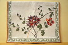 Load image into Gallery viewer, Villeroy &amp; Boch Artesano Provencal Verdure Table Runner XL NEW
