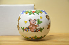 Load image into Gallery viewer, Hutschenreuther Cozy Winter Star Bowl Christmas Tree NEW OVP
