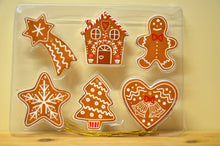 Load image into Gallery viewer, Easy Life Fancy Gingerbread Baumanhänger NEU
