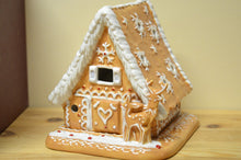 Load image into Gallery viewer, Villeroy &amp; Boch Winter Bakery Decoration Lokhalle NEW
