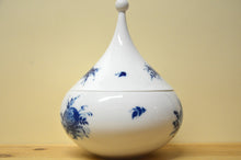 Lade das Bild in den Galerie-Viewer, Rosenthal Romanze in blau Bonboniere 2- teilig groß
