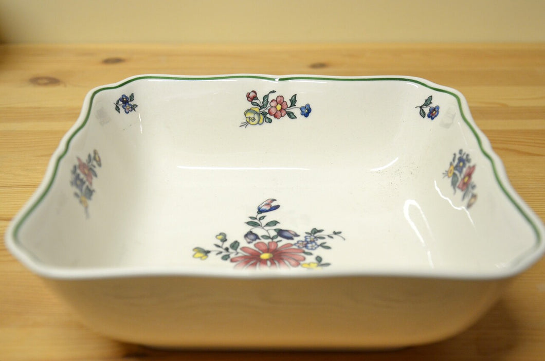 Villeroy & Boch Alt Strassburg small lidded bowl