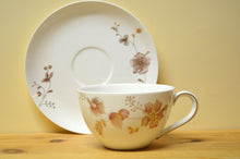 Lade das Bild in den Galerie-Viewer, Villeroy &amp; Boch Golden Garden  Cappuccino / Jumbotasse mit Untere NEU
