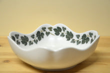 Charger l'image dans la galerie, Hutschenreuther Weinlaub Schüssel
