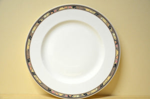 Hutschenreuther Brocade dinner plate