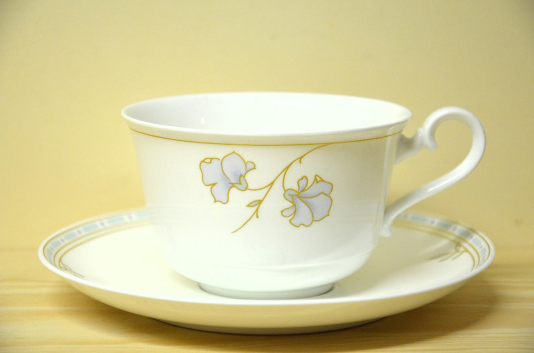 Villeroy & Boch Flora Azzurra capuccino jumbo cup with saucer