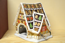 Load image into Gallery viewer, Villeroy &amp; Boch Christmas Toys gingerbread house with music box NEW
