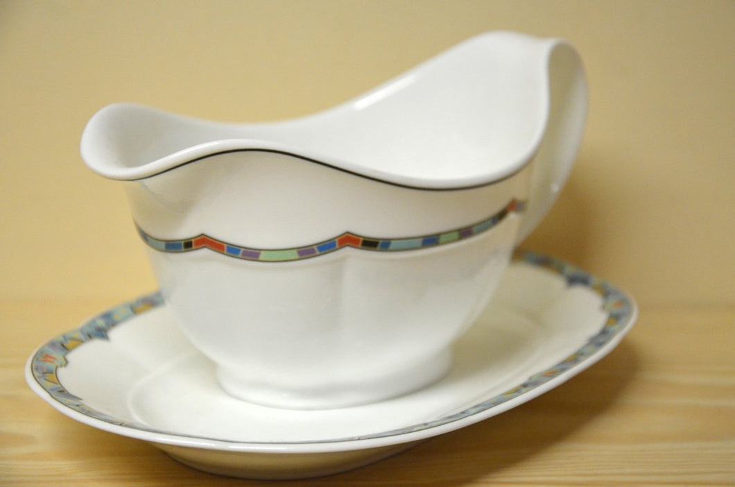 Villeroy & Boch Izmir gravy boat NEW