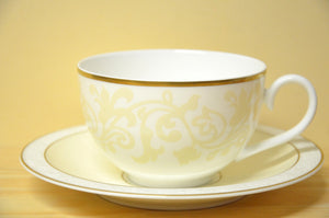 Villeroy &amp; Boch Ivoire Jumbo / breakfast cup with saucer NEW