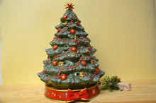Charger l&#39;image dans la galerie, Villeroy &amp; Boch Toys Delight Sapin de Noël avec boîte à musique NOUVEAU
