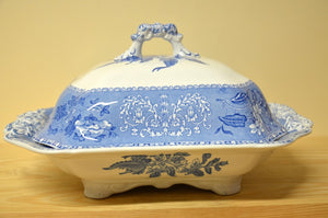Spode Camilla blue lidded bowl