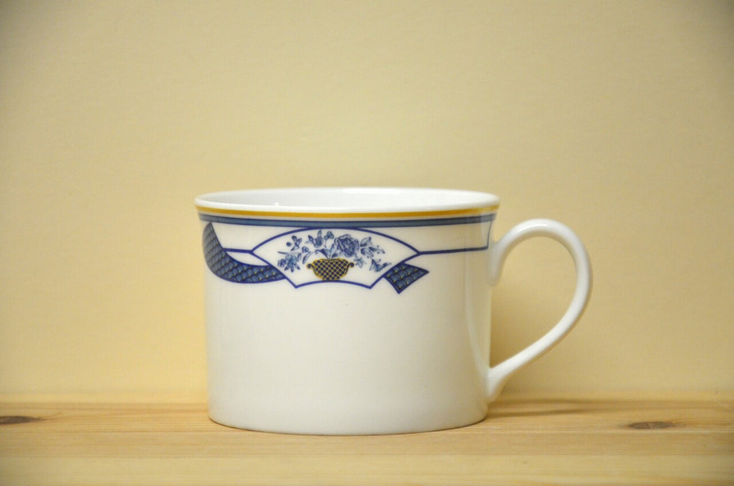 Hutschenreuther Kabuki Teetasse Zylinder