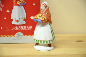Hutschenreuther Weihnachtsbäckerei  "Marktfrau " NEU
